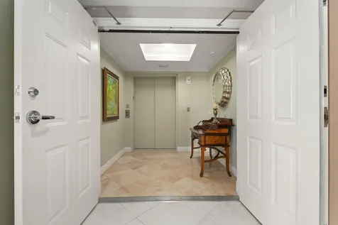 4330 N A1a Hutchinson Island FL 34949