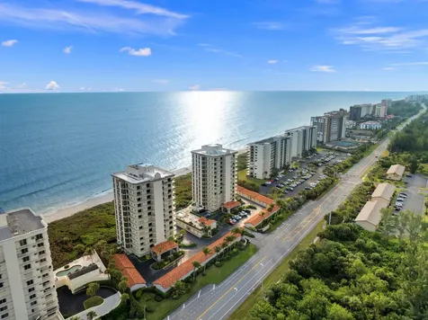 4330 N A1a Hutchinson Island FL 34949