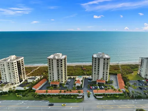 4330 N A1a Hutchinson Island FL 34949