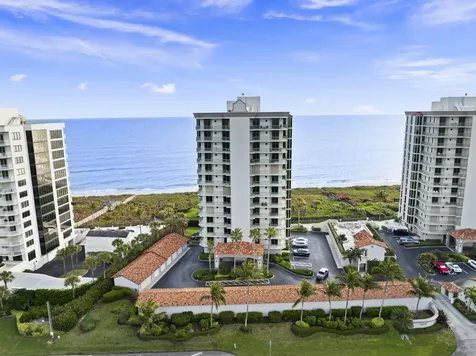 4330 N A1a Hutchinson Island FL 34949