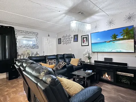 604 Meadows Circle Boynton Beach FL 33436