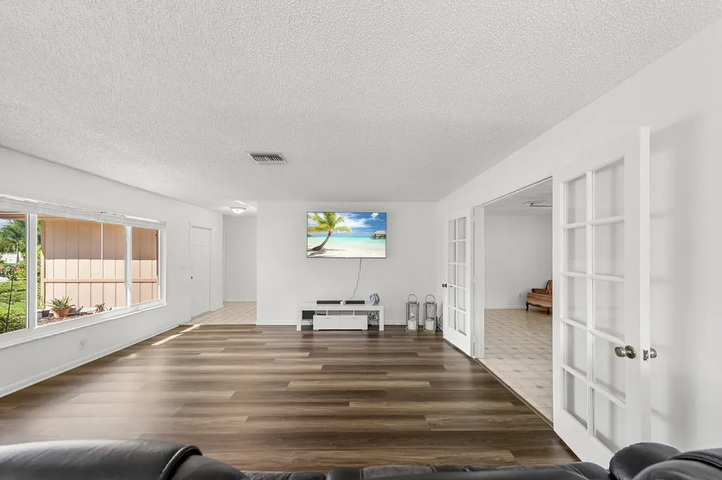 357 Nw Hogan Street Port Saint Lucie FL 34983