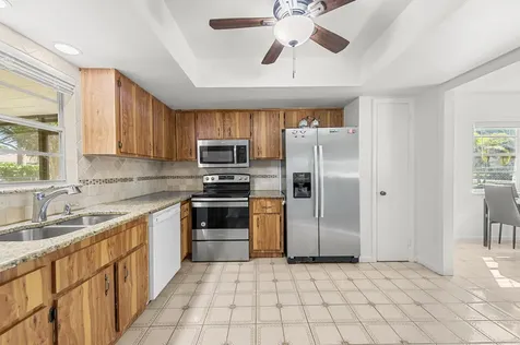 357 Nw Hogan Street Port Saint Lucie FL 34983