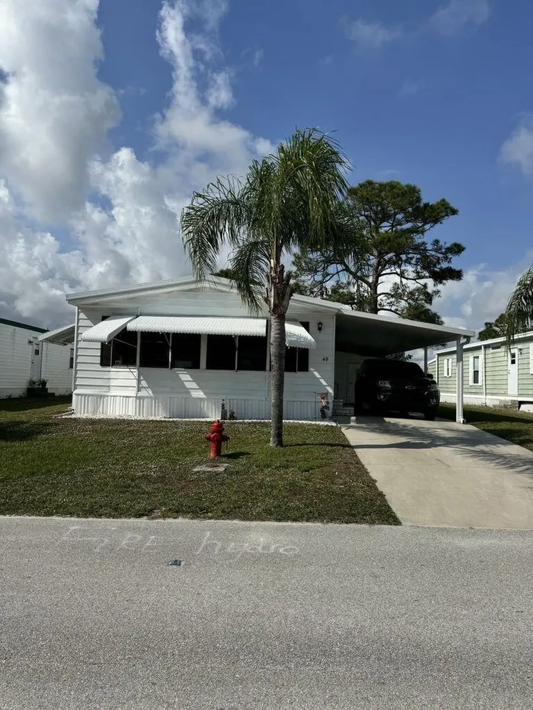 49 Las Casitas Court Fort Pierce FL 34951