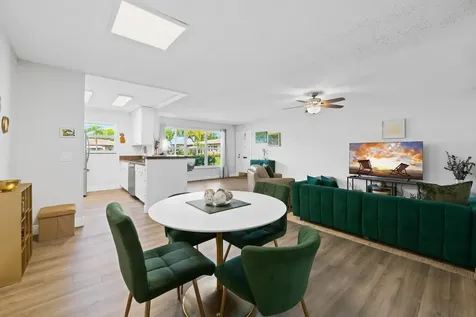 1025 S Drive Delray Beach FL 33445