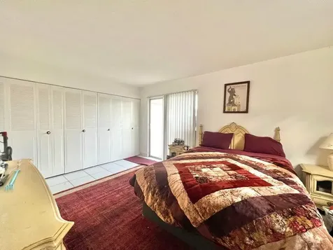 259 Saxony F Delray Beach FL 33446