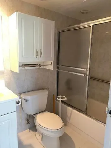 259 Saxony F Delray Beach FL 33446