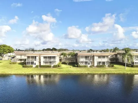 259 Saxony F Delray Beach FL 33446