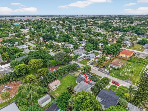 1079 Highview Road Lake Worth FL 33462