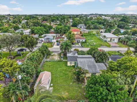 1079 Highview Road Lake Worth FL 33462
