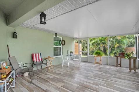 606 Gregory Street Fort Pierce FL 34982
