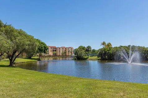 825 Egret Circle Delray Beach FL 33444