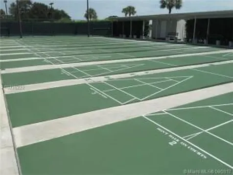 283 Saxony F Delray Beach FL 33446