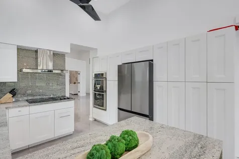 10106 Spyglass Way Boca Raton FL 33498