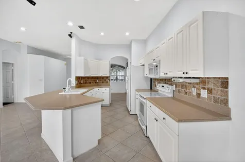 7975 Rockford Road Boynton Beach FL 33472