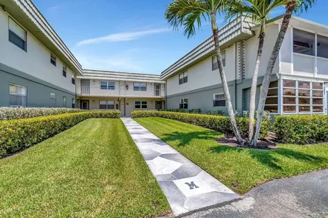613 Monaco M Delray Beach FL 33446