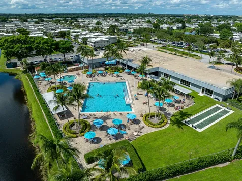 613 Monaco M Delray Beach FL 33446