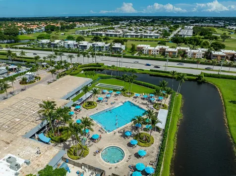 613 Monaco M Delray Beach FL 33446