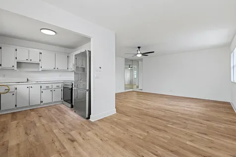613 Monaco M Delray Beach FL 33446