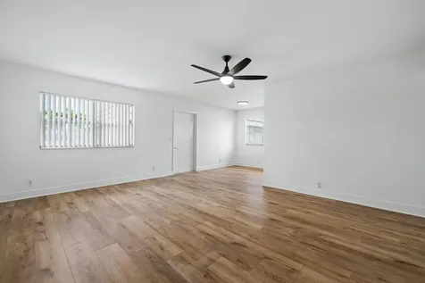 613 Monaco M Delray Beach FL 33446