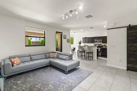 11823 Sw 151st Place Miami FL 33196