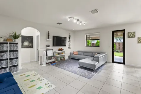 11823 Sw 151st Place Miami FL 33196