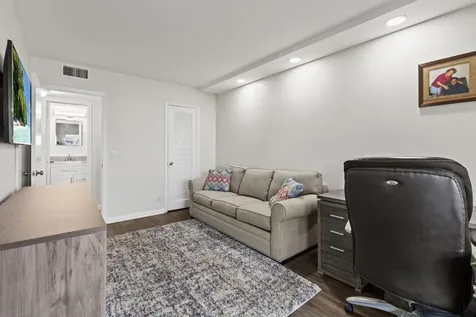 2069 Guildford D Boca Raton FL 33434