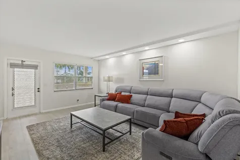 2069 Guildford D Boca Raton FL 33434