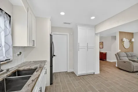 5008 Parker Avenue West Palm Beach FL 33405