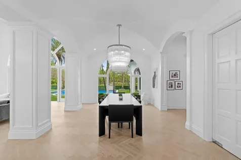 111 Via Palacio Palm Beach Gardens FL 33418