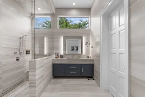 111 Via Palacio Palm Beach Gardens FL 33418