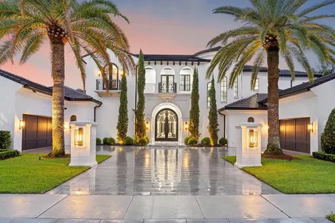 111 Via Palacio Palm Beach Gardens FL 33418