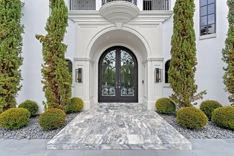 111 Via Palacio Palm Beach Gardens FL 33418