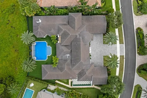111 Via Palacio Palm Beach Gardens FL 33418