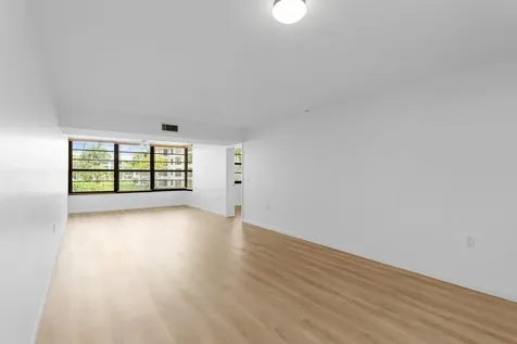 3650 Whitehall Drive West Palm Beach FL 33401