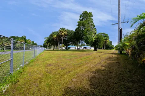 588 Ne 28th Avenue Okeechobee FL 34972