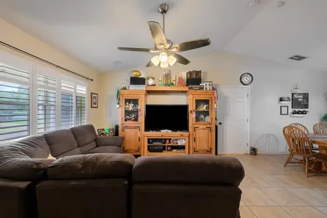588 Ne 28th Avenue Okeechobee FL 34972