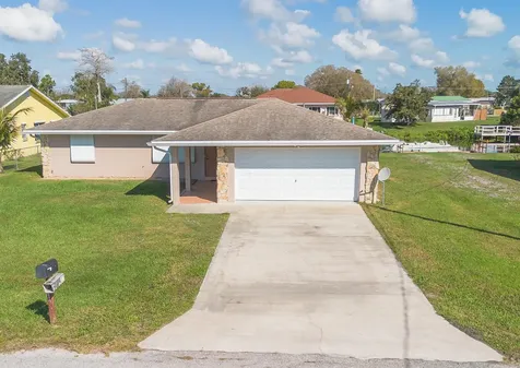 2907 Se 21st Court Okeechobee FL 34974