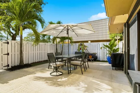6818 68th Way West Palm Beach FL 33409