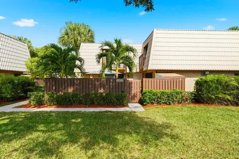 6818 68th Way West Palm Beach FL 33409