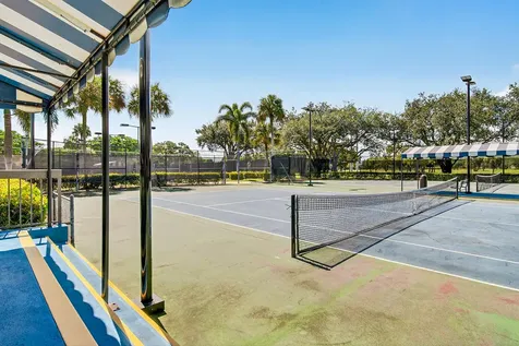 6818 68th Way West Palm Beach FL 33409