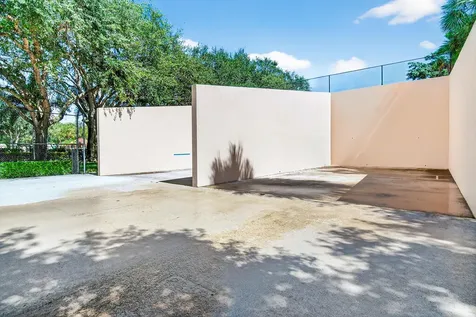 6818 68th Way West Palm Beach FL 33409