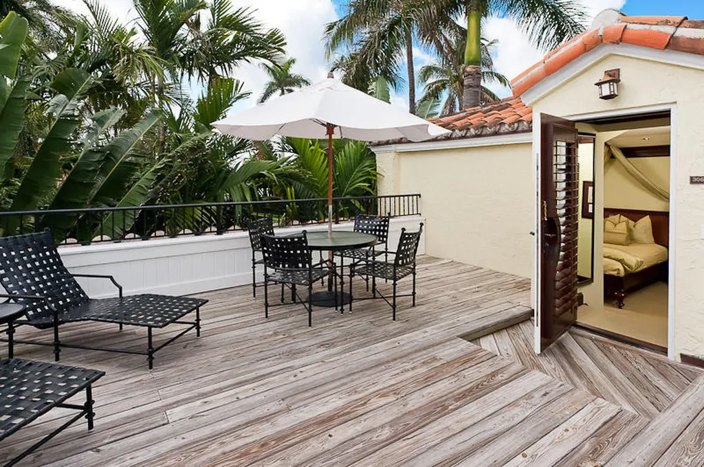 301 Australian Avenue Palm Beach FL 33480
