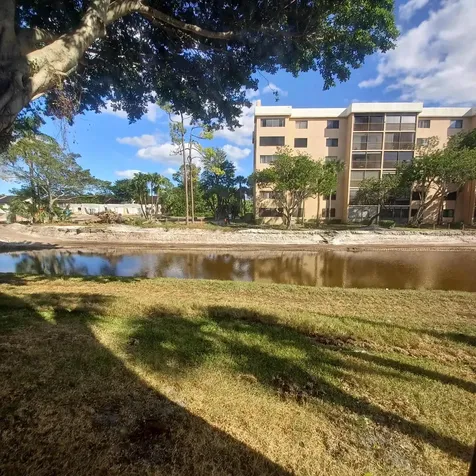 4820 Lucerne Lakes Boulevard Lake Worth FL 33467
