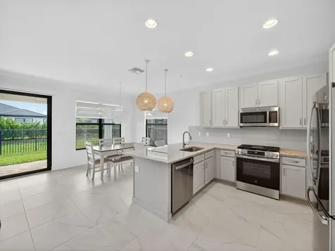 12473 Sw Emerald Estuary Terrace Port Saint Lucie FL 34987