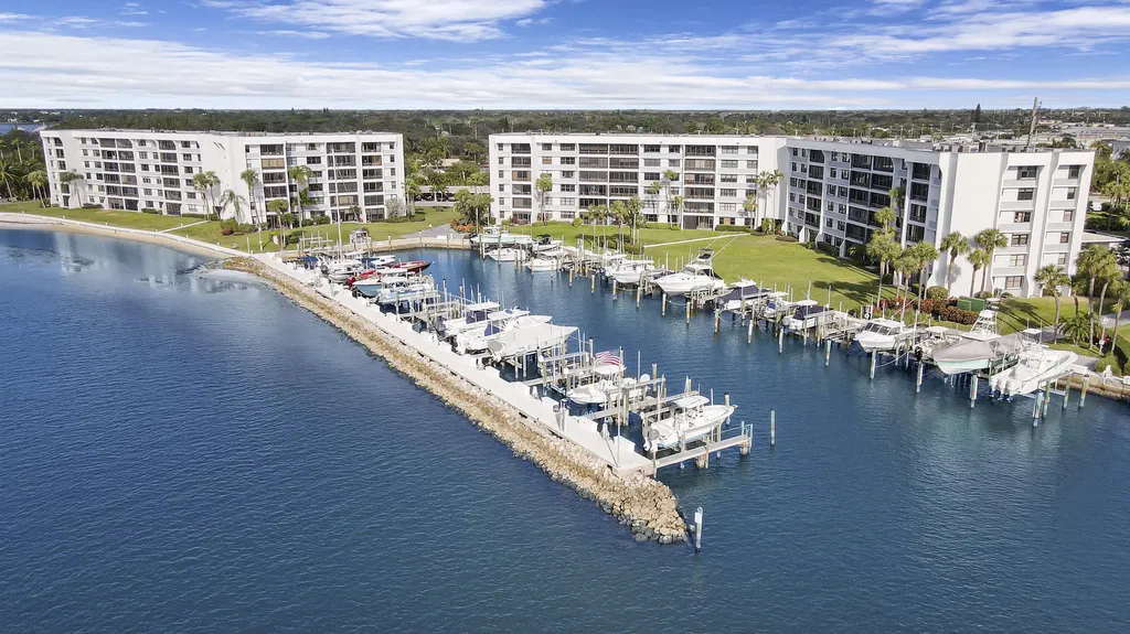 1648 Jupiter Cove Drive Jupiter FL 33469