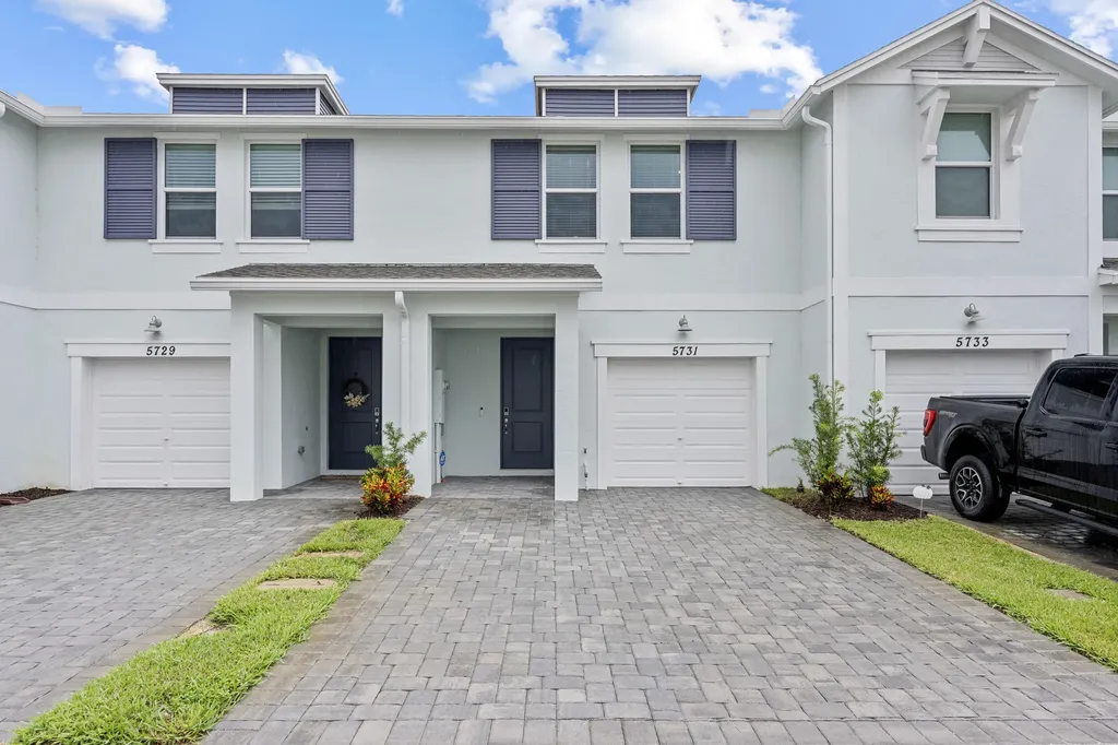 5731 Se Edgewater Circle Stuart FL 34997