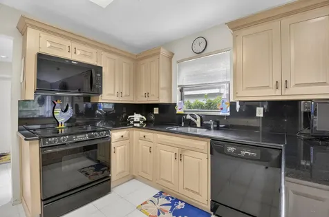 20432 Woodbridge Lane Boca Raton FL 33434