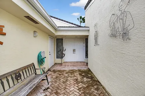 20432 Woodbridge Lane Boca Raton FL 33434