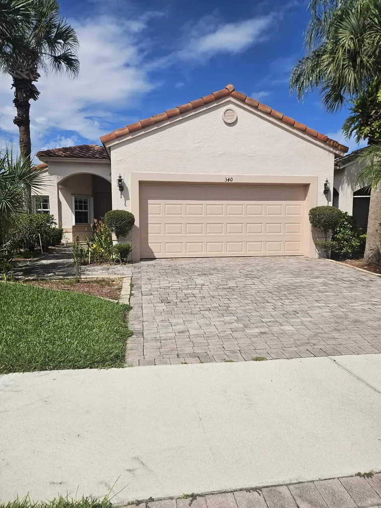 340 NW Breezy Point Loop Port Saint Lucie FL 34986